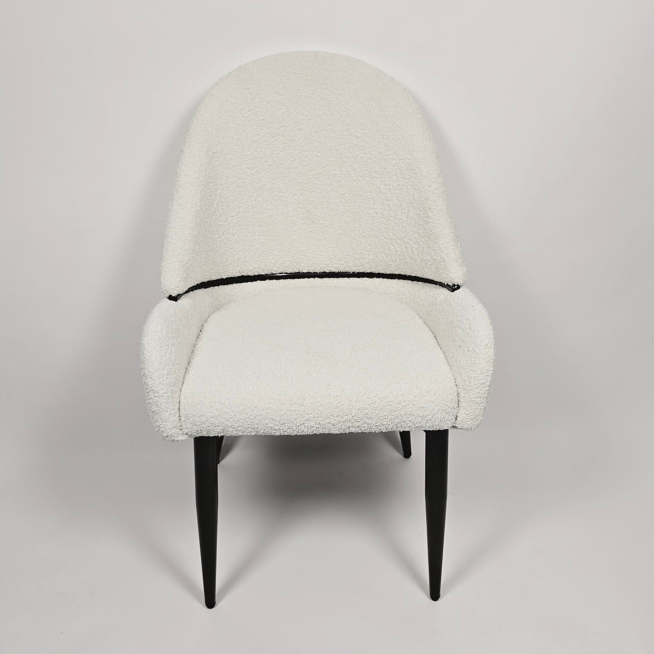 Luxury chair with modern design